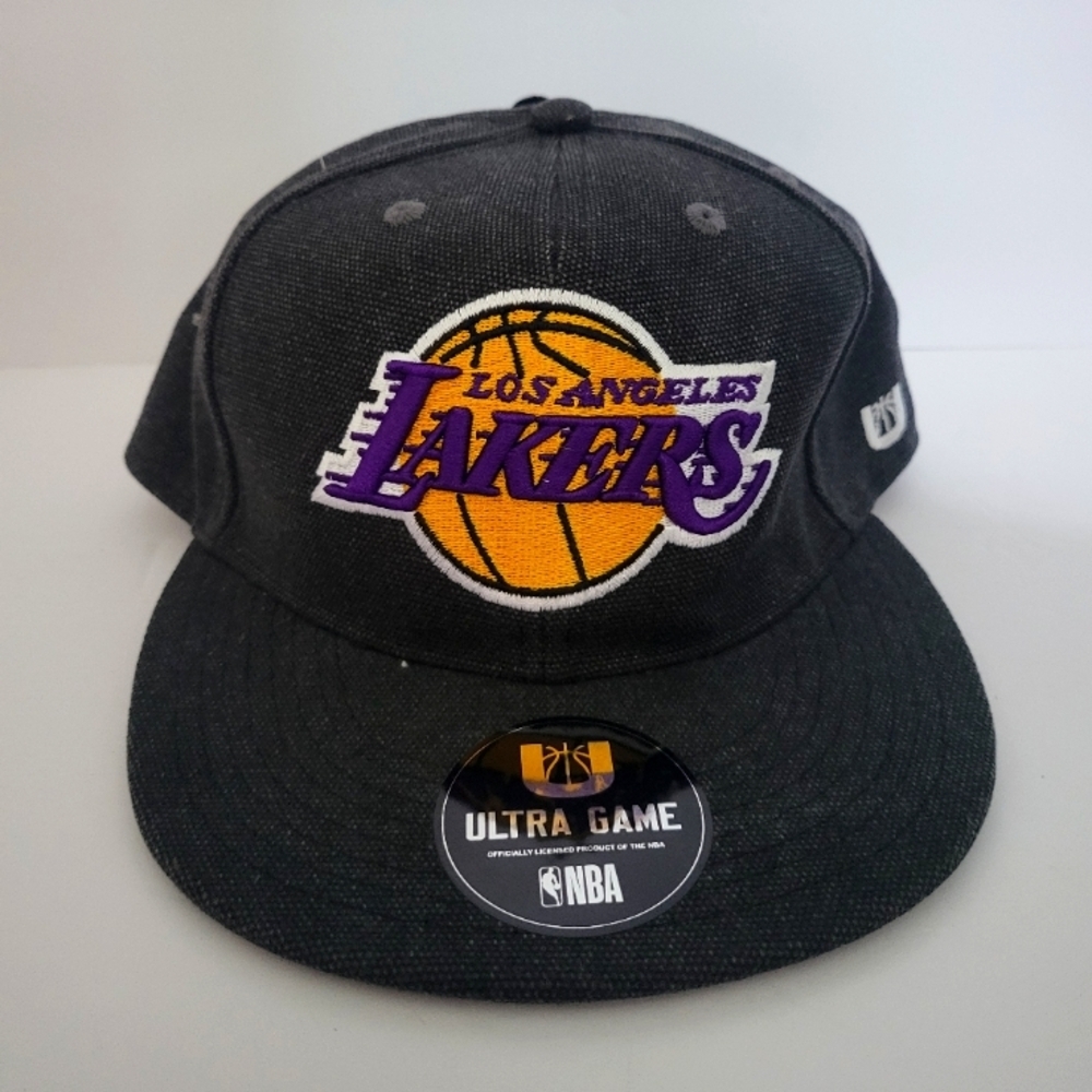 NWT Los Angeles Lakers Ultra Game NBA Gray Black Yellow Snapback Cap Adjustable